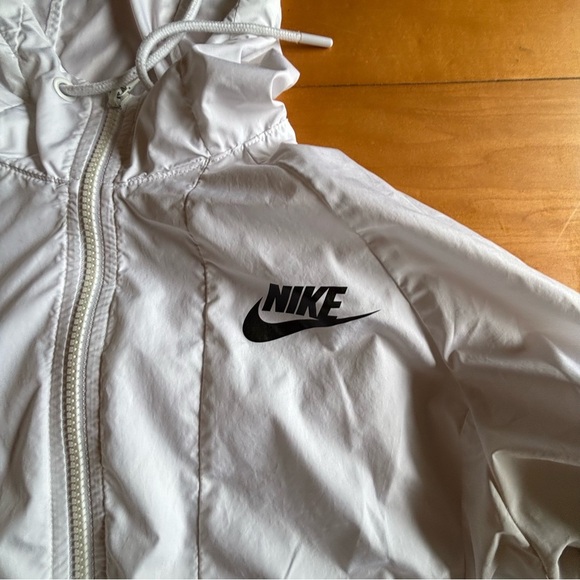 Nike Sportswear S white grey color block wind runner jacket - Picture 3 of 4